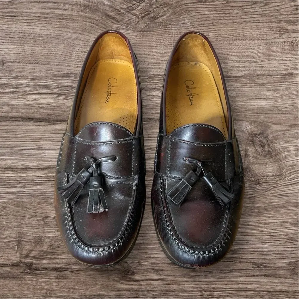 Cole Haan Pinch Tassled  men’s brown leather loafers. Size 9 M
